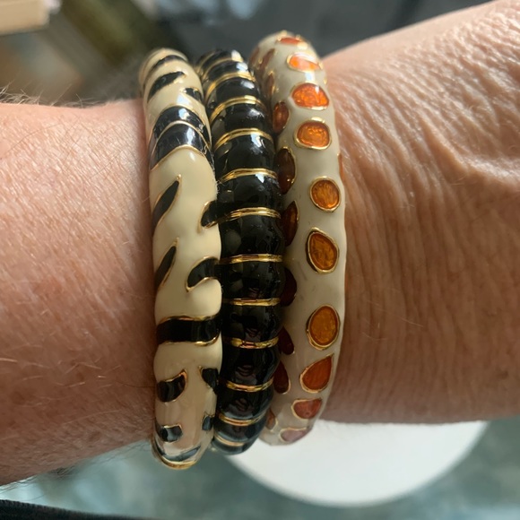 3 Bracelets Kenneth Cole enamel hinged Zebra, Giraffe or black striped bracelets - Picture 12 of 13
